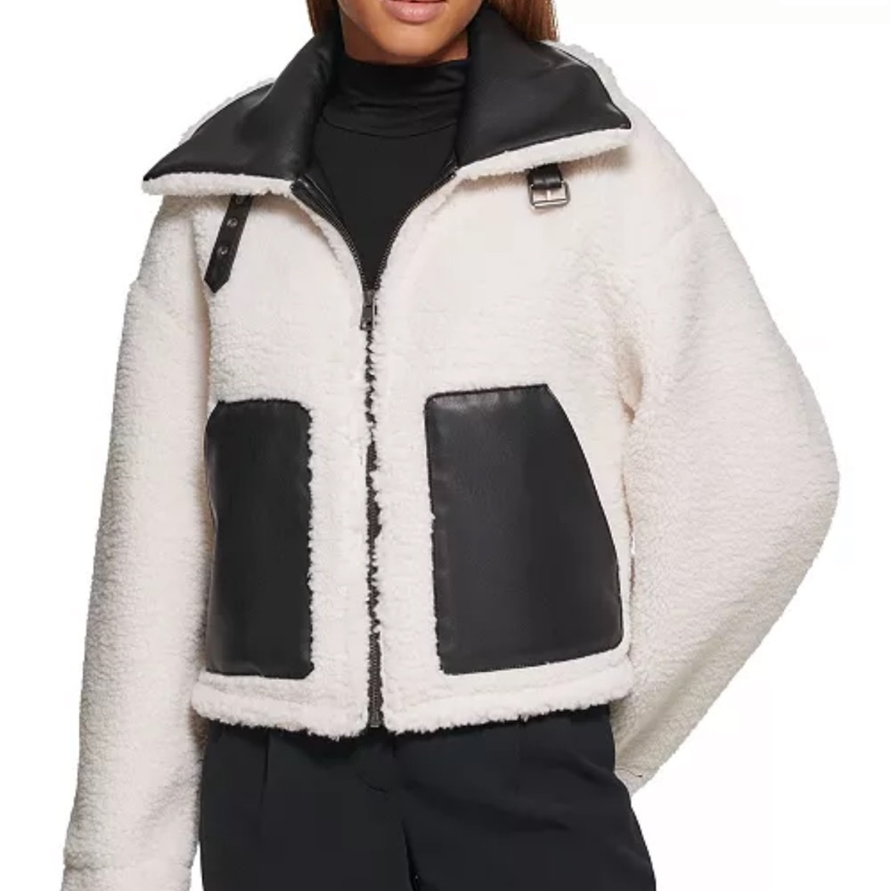 Levi’s Women's Reversible Sherpa Shorty Jacket